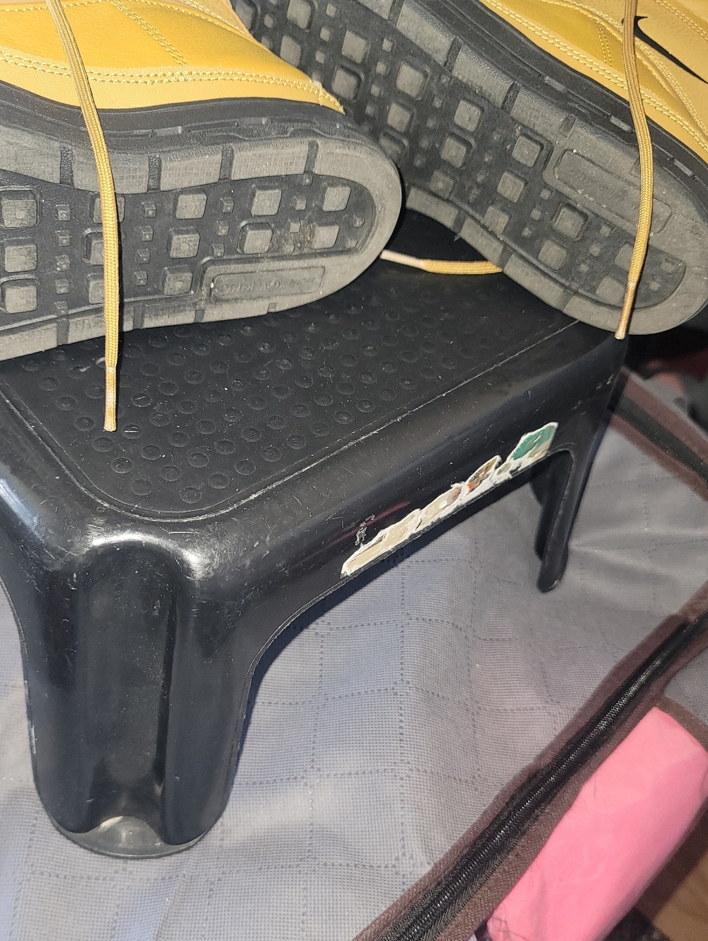 Nike Youth Black Athletic Shoes with Yellow Accent - Picture 8 of 8